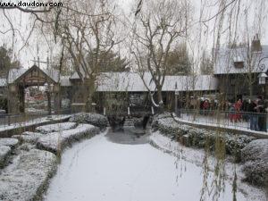 Disneyland Paris sous la neige