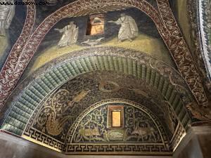 Mausolee du Galla Puacidia- Ravenne, Italie