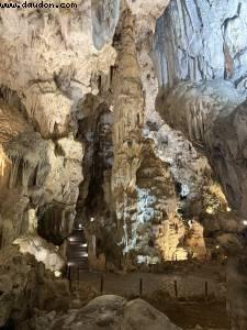 Thien Cung cave - Mini cruise in Halong Bay, Vietnam -Atlantis Hong Kong to Singapore cruise