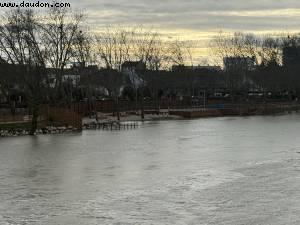 High tide at Maisons-Alfort beach!